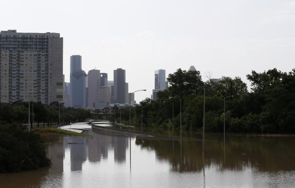Inundaciones en la ciudad de Houston, Texas, la cuarta más grande de EEUU
