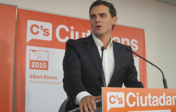 Rivera erige a C's como la única fuerza que puede aportar el cambio en España