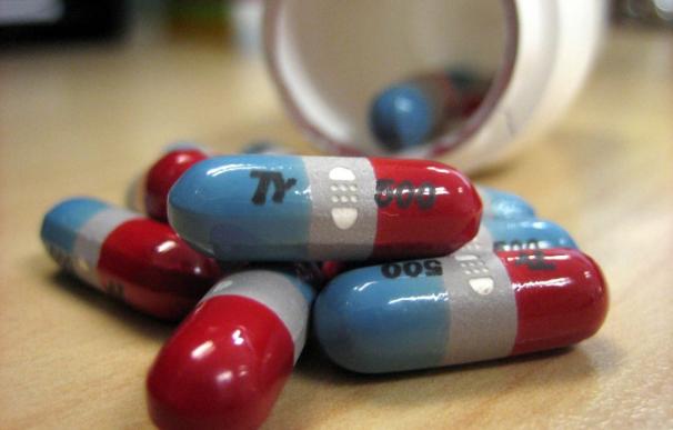 OMS denuncia que los altos precios de los nuevos medicamentos son un "reto" en Europa