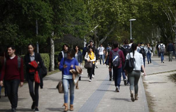 Las matrículas en las universidades madrileñas bajarán el próximo curso un 5% y los máster un 10%