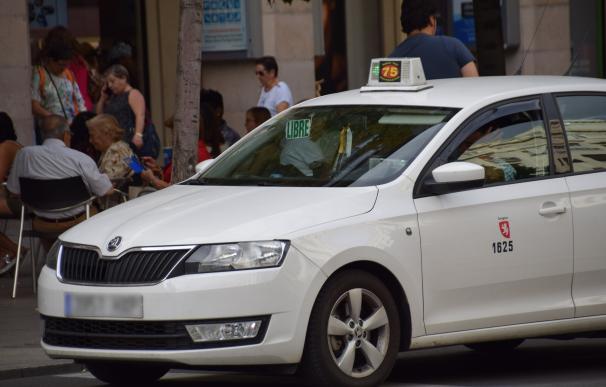 El sector del taxi vive el "peor" agosto de la última década