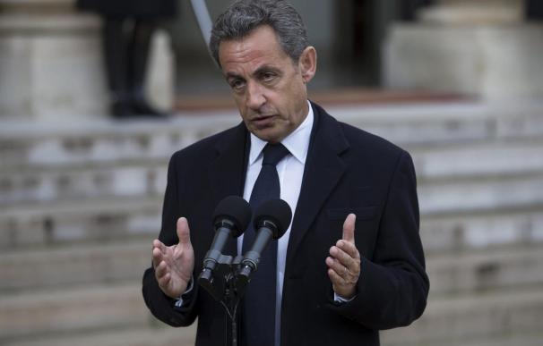 Hollande y Sarkozy reiteran su llamamiento a la unidad tras el atentado
