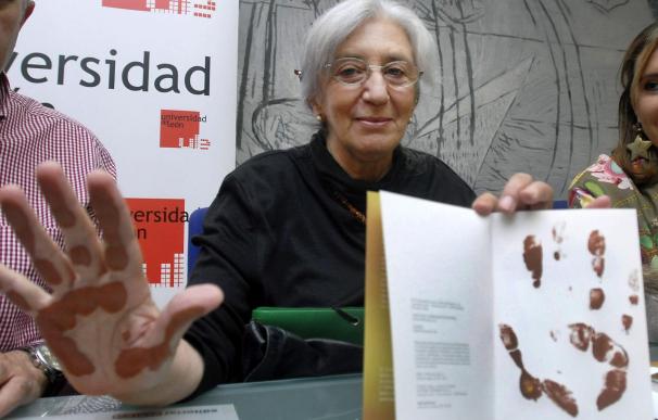 Clara Janés confiesa que se sintió "poseída" al escribir su último poemario