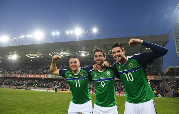 Will Grigg y Daniel Lafferty, los goleadores en la lista de Irlanda del Norte para la Eurocopa