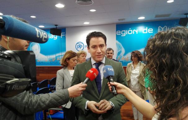 García (PP): "Hay partidos que han decidido no pegar carteles, sino hacer la campaña a costa de los tribunales"