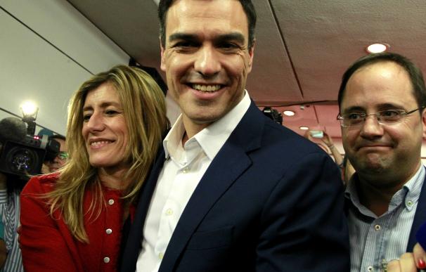 El PSOE logra evitar el 'sorpasso' y se mantiene como segunda fuerza pero continúa su declive