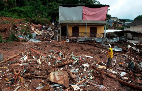 Varias ciudades en estado de emergencia tras las lluvias que dejaron 12 muertos