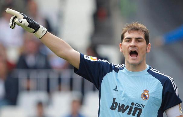 Casillas ya es el sexto de la historia del Real Madrid con más partidos en Liga