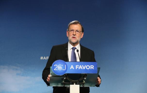 Rajoy insiste en la gran coalición para cuatro años, pero se abre a encabezar otras fórmulas: "Urge formar gobierno"