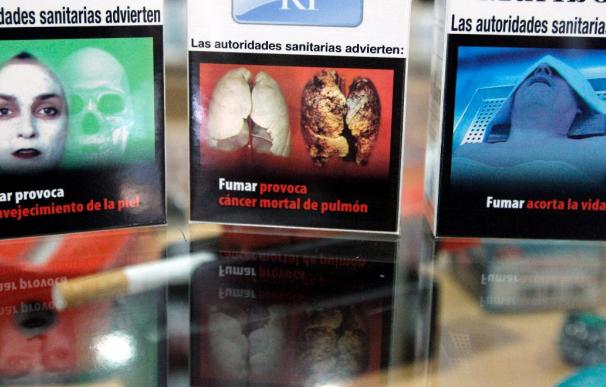 Comienzan a venderse los paquetes de tabaco con imágenes disuasorias
