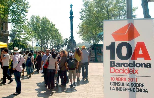 Cerca de 900.000 catalanes han votado en las 553 consultas de independencia