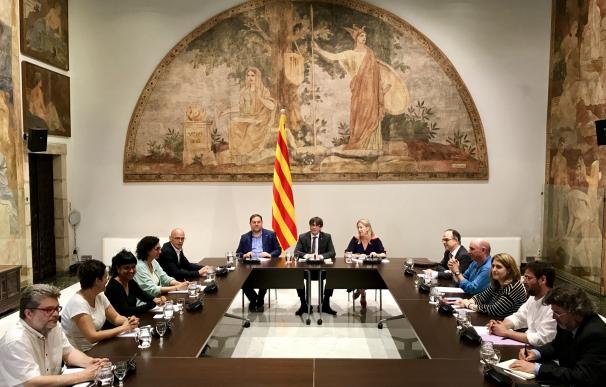 El Govern ve en "vía muerta" negociar con Rajoy e inicia los pasos a un referéndum