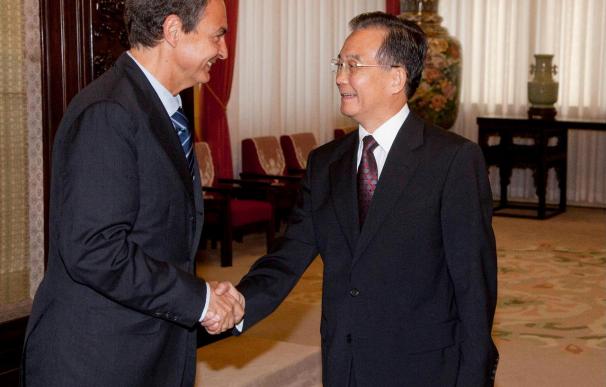 China promete seguir comprando deuda española e invertir en las cajas ahorros