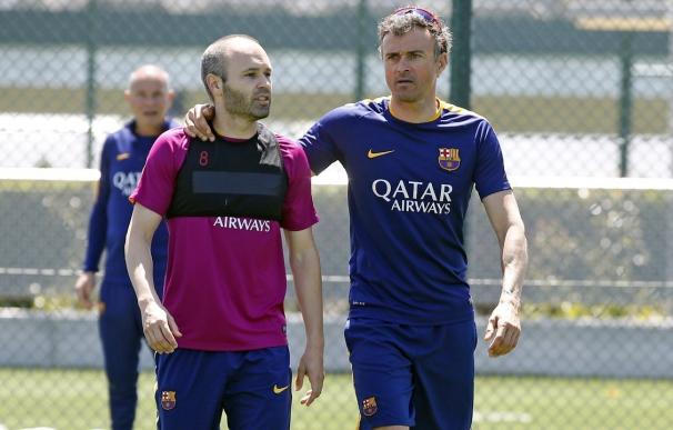 Los jugadores del Barça dan las gracias a su ex "míster" Luis Enrique y le desean suerte para el futuro