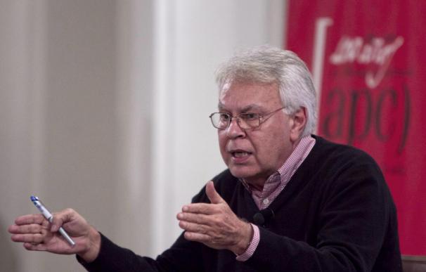 Felipe González es partidario de que el PSOE hubiera elegido ya a su candidato