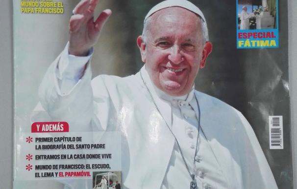 Cañizares presenta la primera revista en España sobre el Papa Francisco para conocerlo "sin mistificaciones"
