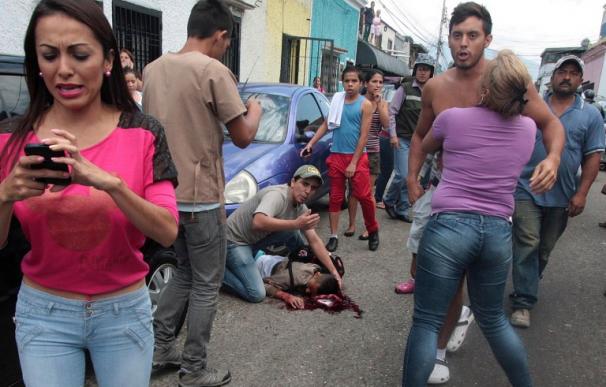 Un policía mata a un joven de 14 años de un tiro durante las protestas en Venezuela