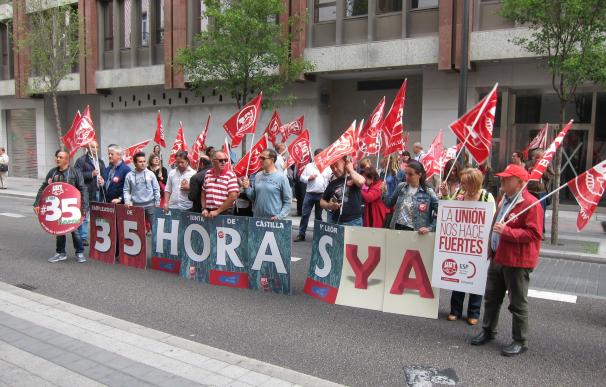 Empleados públicos exigen a la Junta que reinstaure las 35 horas semanales como ya ha hecho Andalucía