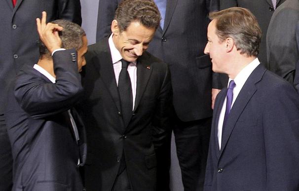 Obama, Cameron y Sarkozy dicen que la operación continuará hasta que Gadafi se vaya