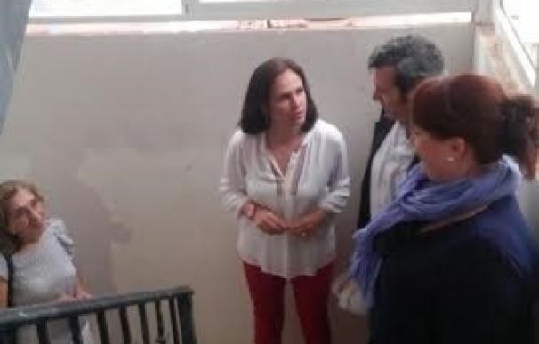 La Junta mejora las zonas comunes de 14 viviendas en La Viñuela en la capital cordobesa