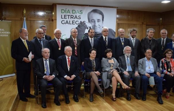 La Academia reivindica "la figura poliédrica" de Casares y su trabajo para la "construcción de su país"