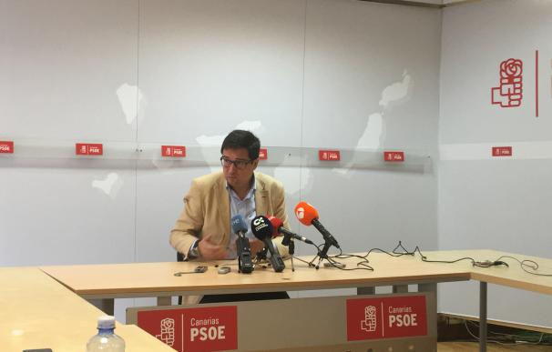 Óscar López ve a Patxi López como el "mejor" para unir a un PSOE que no esté acomplejado con Podemos ni apoyando al PP