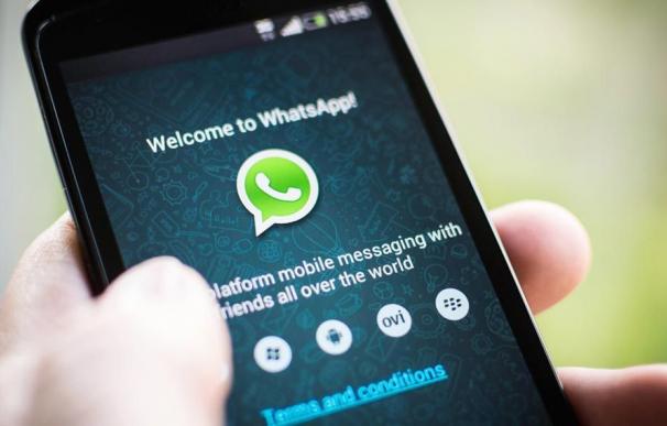 La aplicación de mensajería WhatsApp vuelve a caerse a escala mundial (AFP)