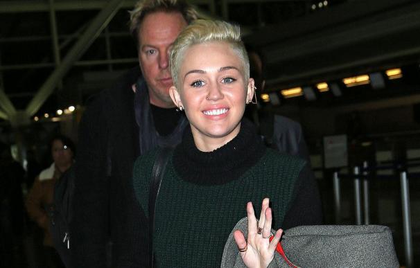 Miley Cyrus prefiere actuar para gais