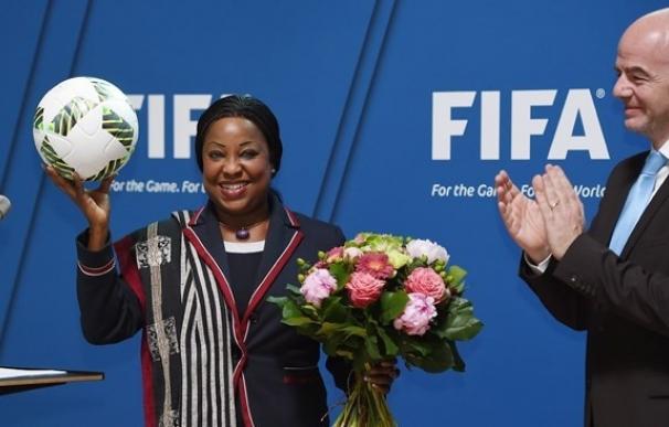 Fatma Samoura será nombrada secretaria general de la FIFA el próximo lunes