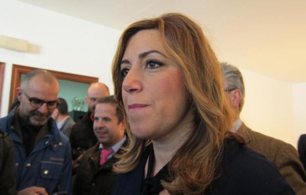 Susana Díaz espera que Rajoy le pida "disculpas" una vez que la Junta Electoral avala que esté "trabajando"