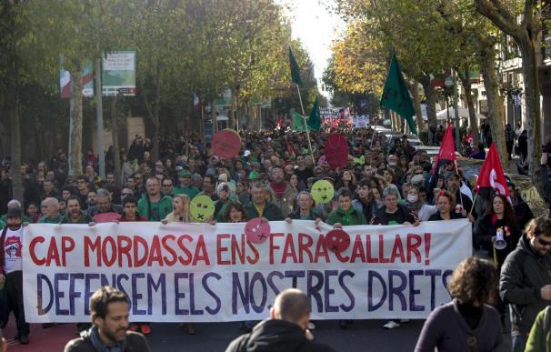 Unas 3.500 personas protestan en Barcelona por la ley de seguridad ciudadana