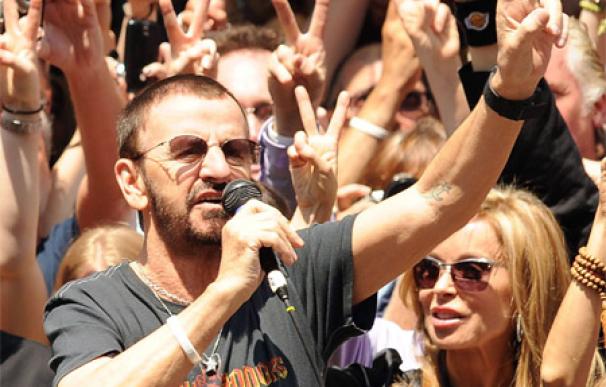 Ringo Starr apoya a los niños enfermos