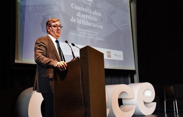 Educación pide a la alta inspección un informe "detallado y urgente" sobre los libros de texto en Cataluña y otras CC.AA
