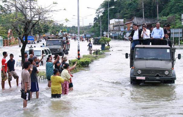 Se elevan a 51 los muertos por inundaciones y avalanchas en el sur de Tailandia