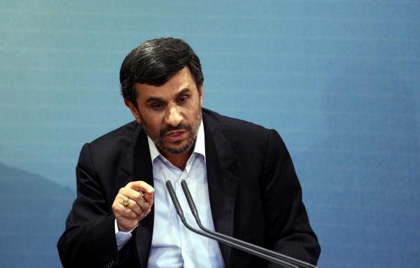 Las plantas nucleares iraníes son "más modernas y seguras", dice Ahmadineyad
