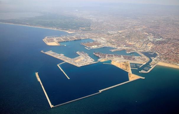 Puig acusa a Fomento de "poner todos los recursos a favor del puerto de Barcelona y en contra del de Valencia"