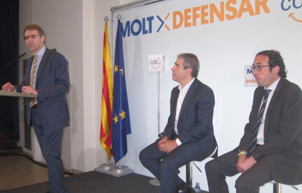 Homs pide "moderación, serenidad y rigor" a Díaz por acusar a Catalunya de privilegios