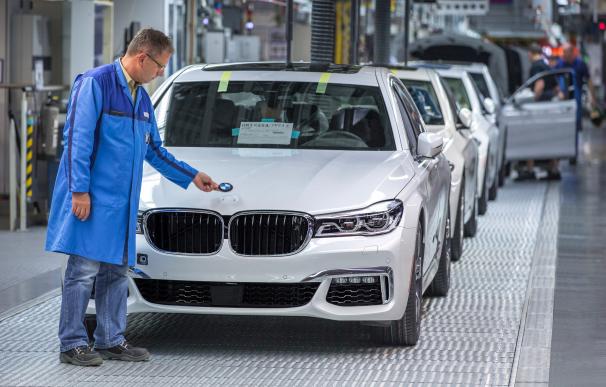 BMW cifra en 2.530 millones sus inversiones en Reino Unido y dice que Londres es "líder de Europa"