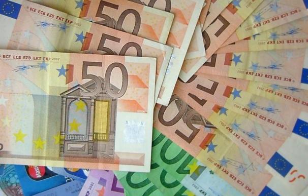 La cifra de billetes de 100 euros en circulación empieza 2015 por debajo del millón y con una caída del 100%