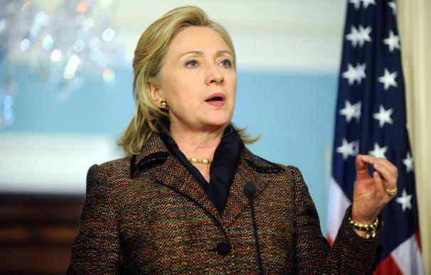 Clinton pide reformas para que el cambio en los países árabes no sea un "espejismo"
