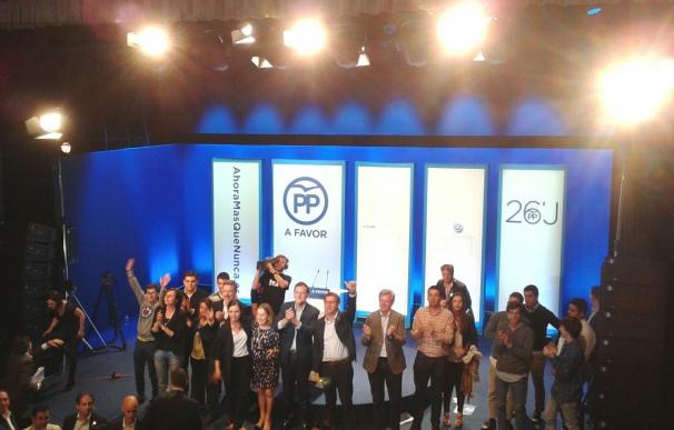 (AM) Rajoy reta a PSOE, Podemos y C's a pactar una coalición si no quieren al PP: "A ver si son capaces de hacerla"