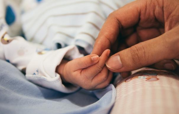 Entre un 2 y 5 por ciento de los recién nacidos son pequeños para su edad gestacional