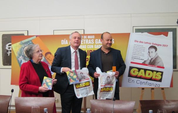 Gadis reparte dos millones de bolsas con la imagen de Carlos Casares para que su literatura "entre en todos los hogares"