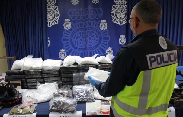 Nuevo golpe a la banda del 'Messi del hachís': 19 detenciones, 13 toneladas de droga y armas de guerra