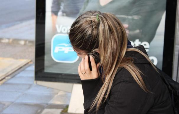 La telefonía móvil perdió 486.183 líneas en octubre lastrada por Movistar, Vodafone y Orange
