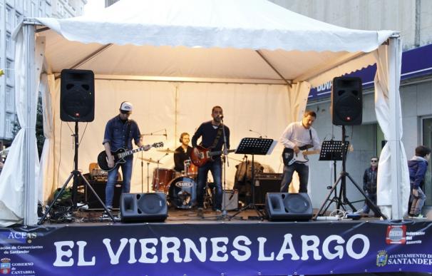 La Asociación de Comerciantes de Santander celebra el 'Viernes Largo' con actuaciones, actividades y regalos
