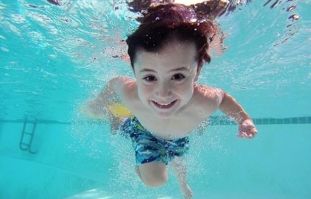 Dieciséis piscinas municipales abren este sábado y mantienen los precios de 2016