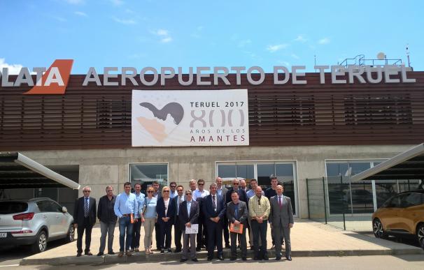 La Junta Directiva de CEPYME Aragón visita el Aeropuerto de Teruel y el Observatorio de Javalambre