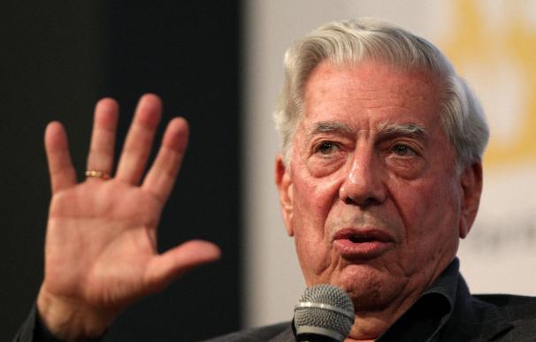Vargas Llosa dice que una sociedad libre debe ser una sociedad de lectores