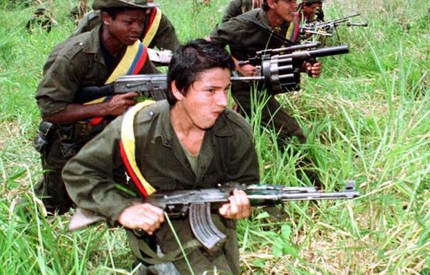 La FARC reclutan a menores para compensar el cada vez mayor número de desertores entre sus filas